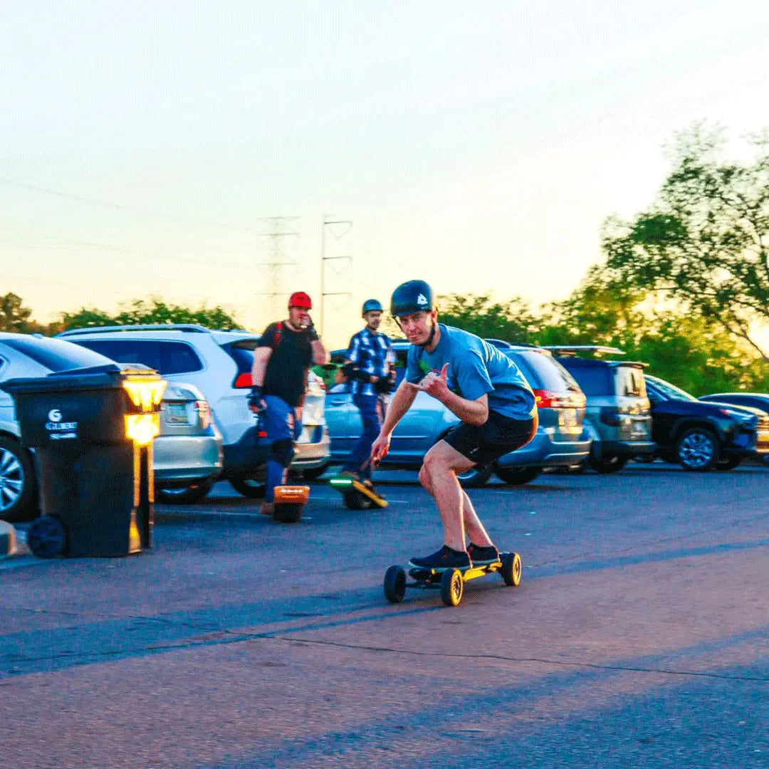 Enjoy OMW Electric skateboard