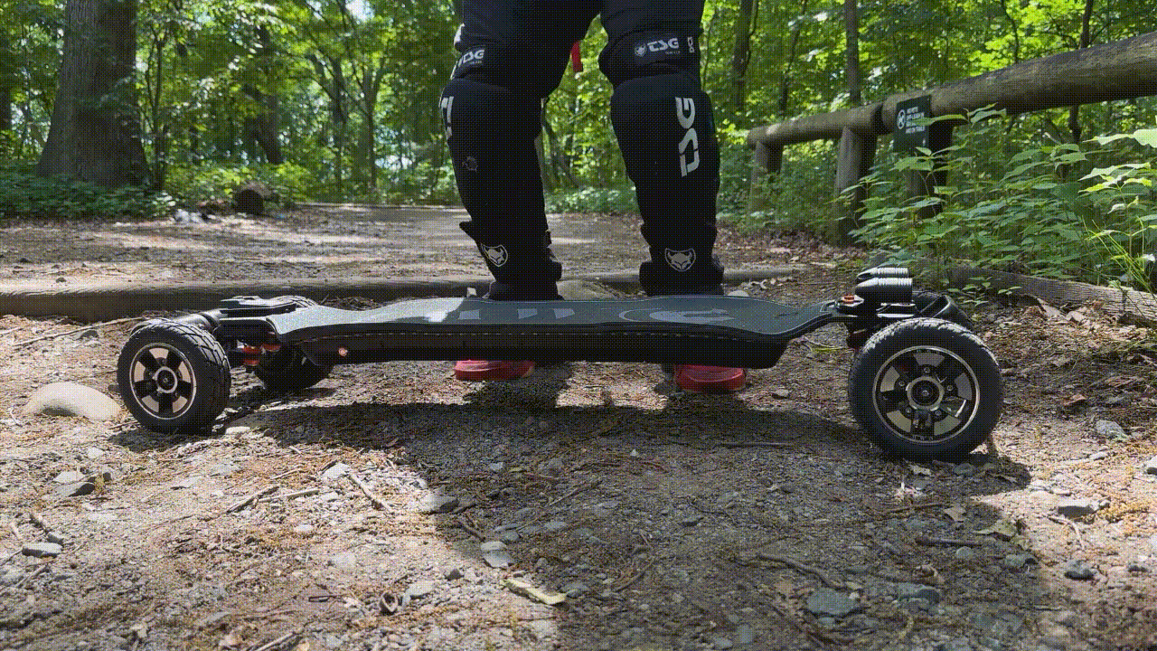 Carbon Composite Deck & Flexible Battery Enclosure