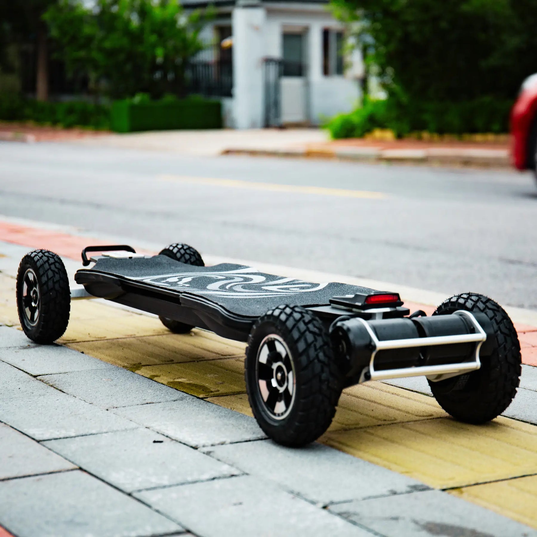 OMW Cavalry Long Range Street/All-Terrain Carbon Electric Skateboards Suitable for Heavy Riders