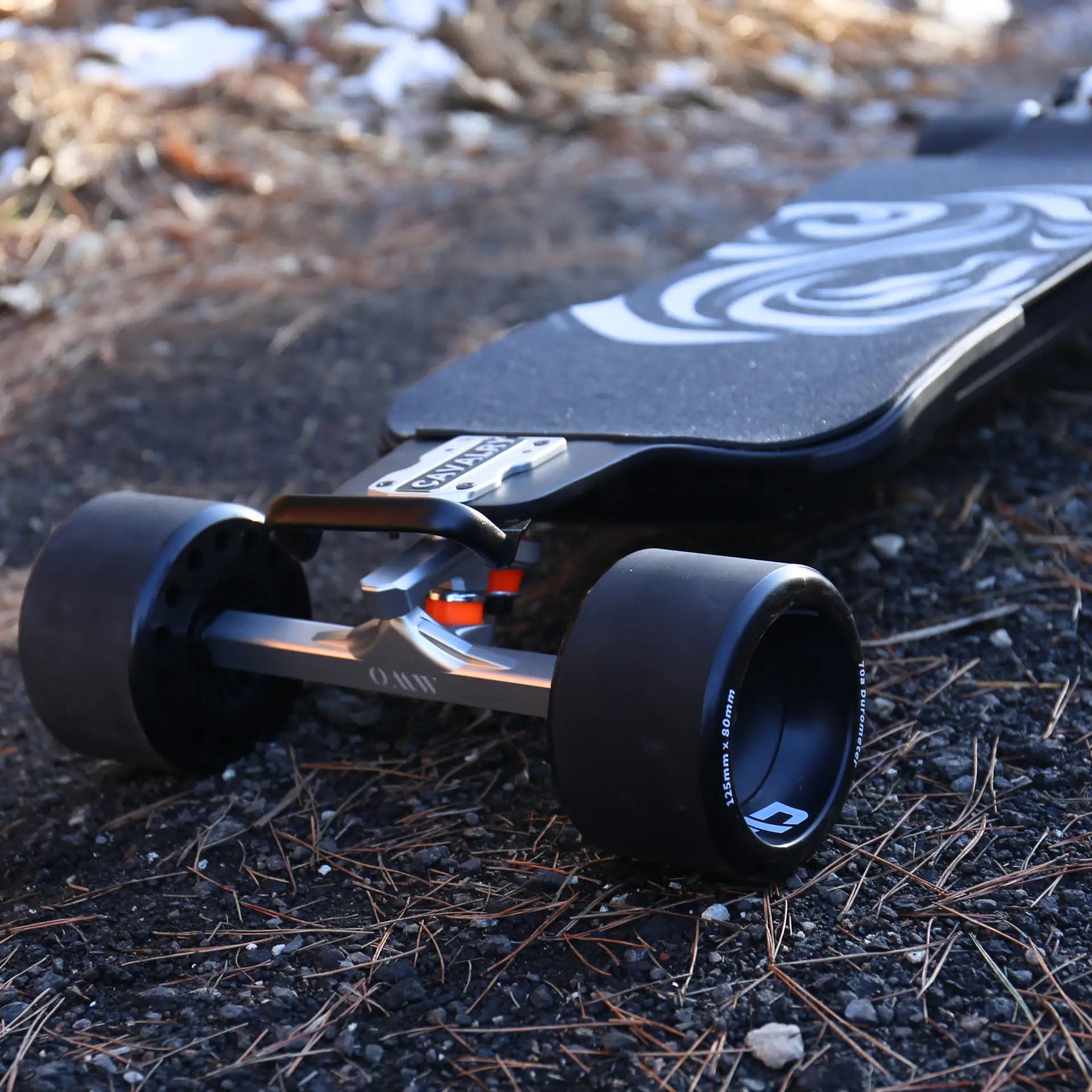 OMW Cavalry Long Range Street/All-Terrain Carbon Electric Skateboards Suitable for Heavy Riders