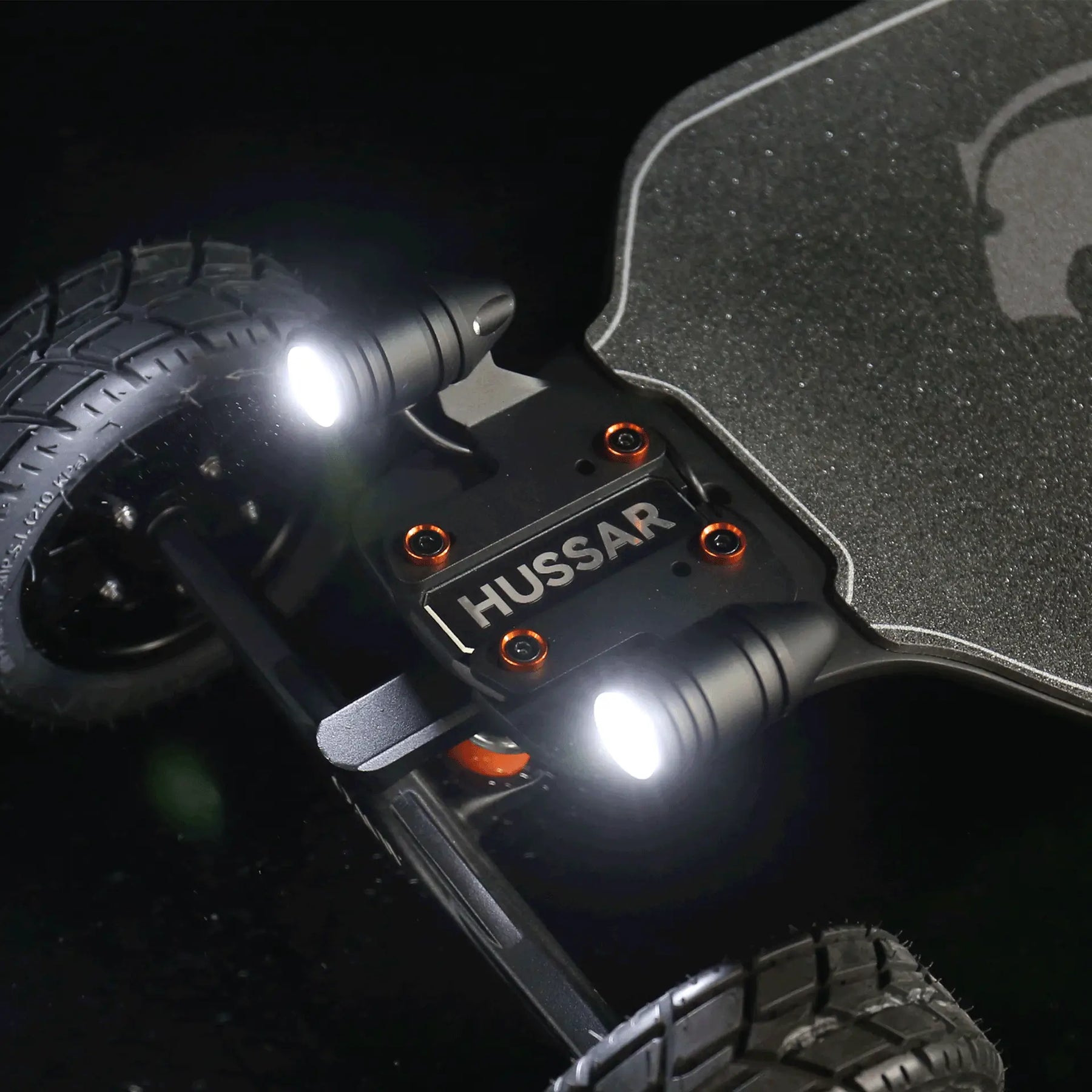 The_integrated_light_kit_on_hussar_electric_longboard