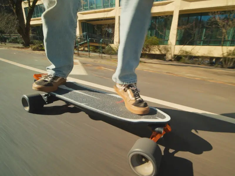 Best Electric Skateboards for College Students (2026 Back-to-School Campus Commuting Guide)