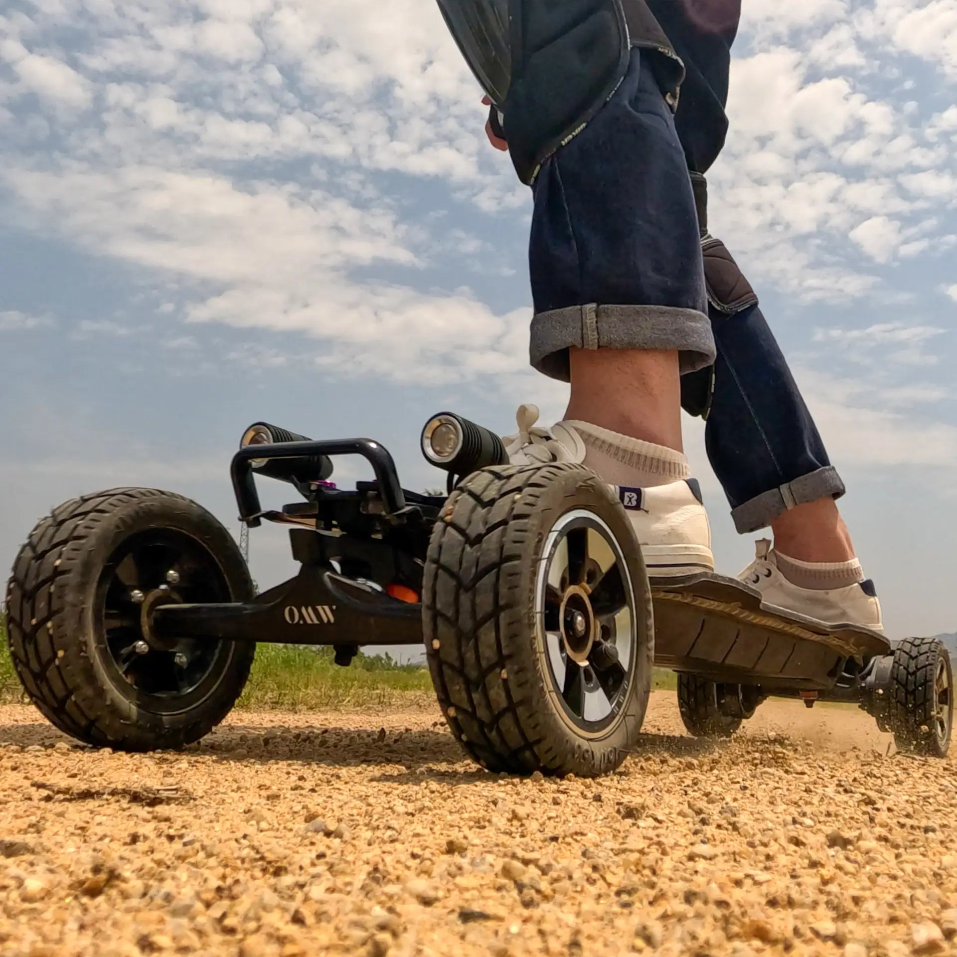 Street/All-Terrain Carbon Flexible Electric Skateboards Suitable for Beginners